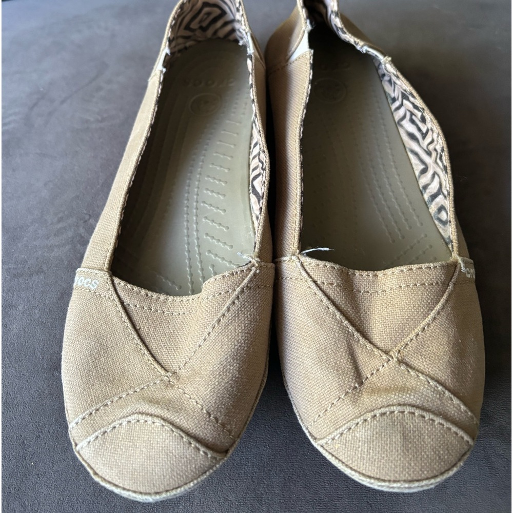 Casual Women's Canvas Slip-On Flats in Tan